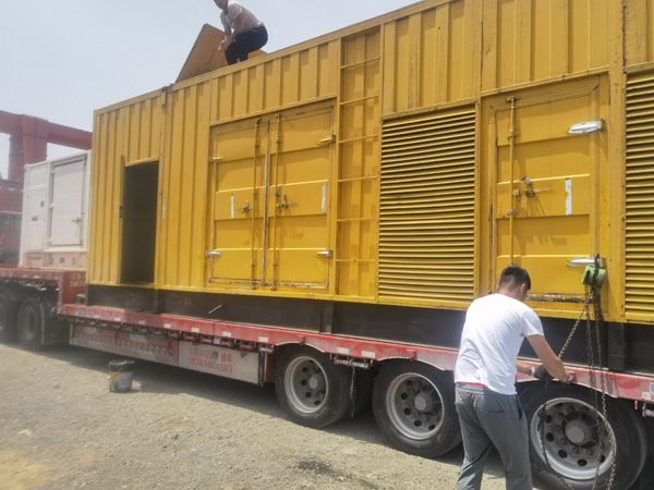 丰宁除了负载情况和发动机维护，还有哪些因素会影响 200kw 柴油发电机的油耗？