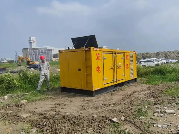 丰宁200KW柴油发电机机组每小时的油耗量受哪些因素影响？